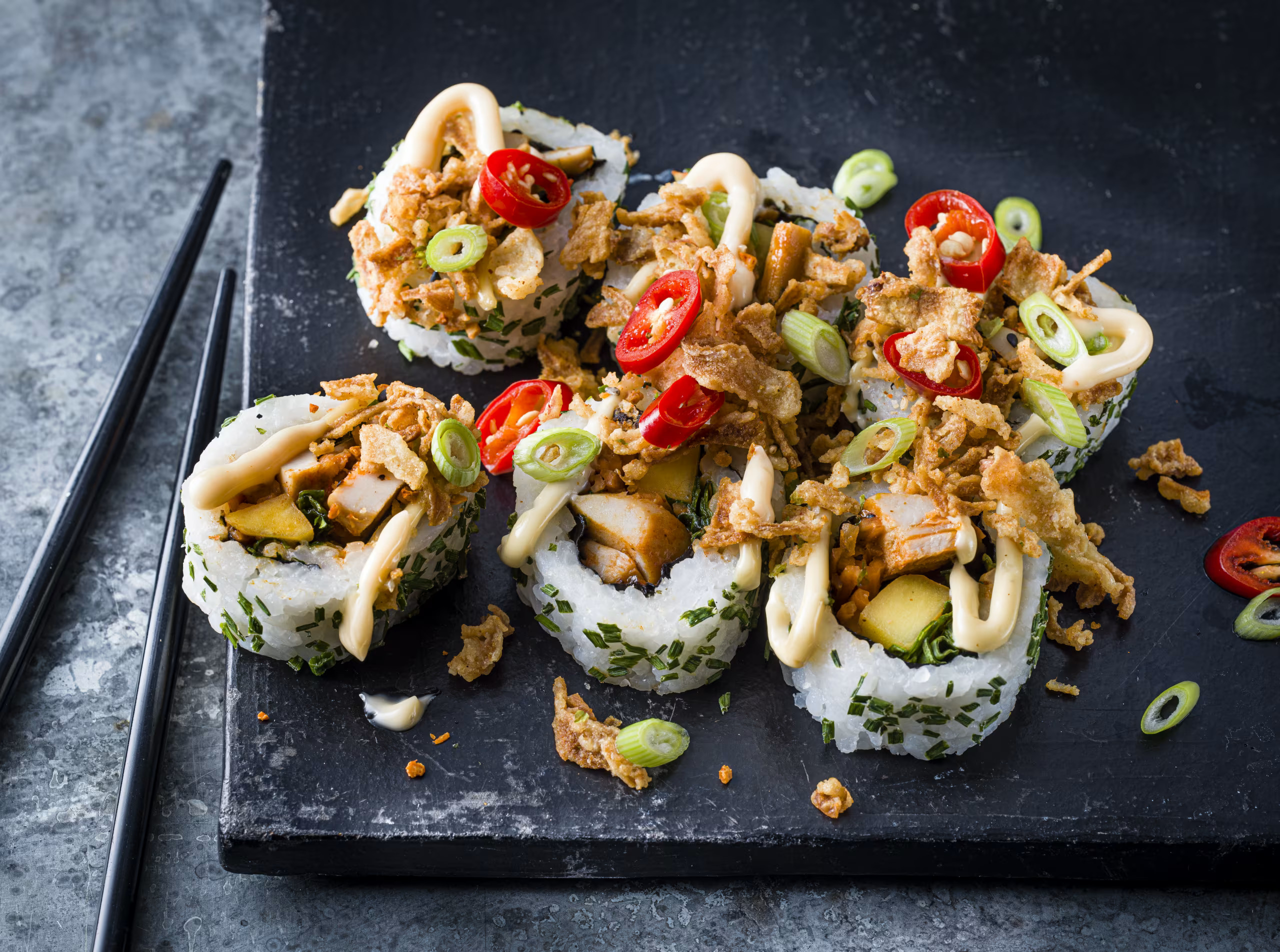 Chicken Dragon Roll ( 8 pcs )